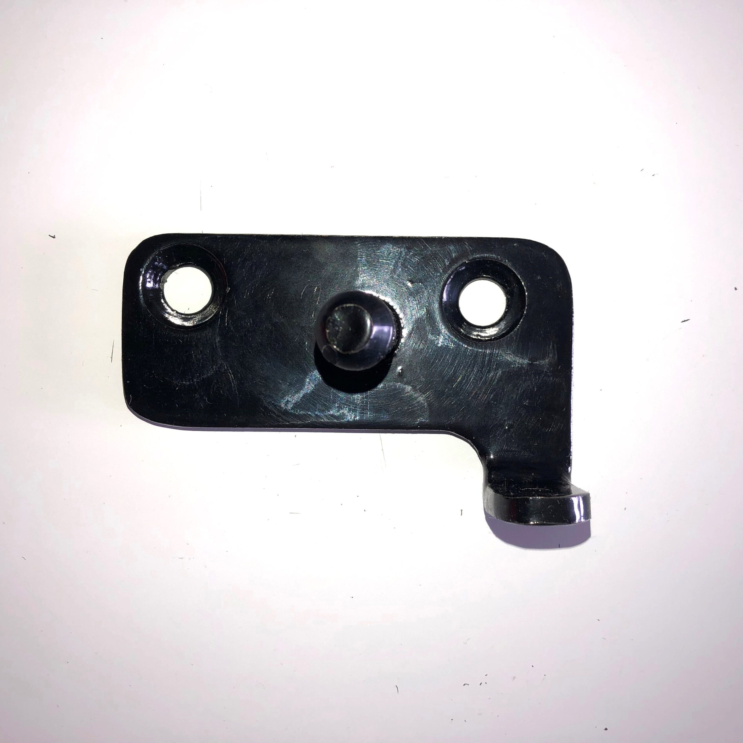 Pick-Up Tailgate Mounting Bracket R/H NZ made - RPV360