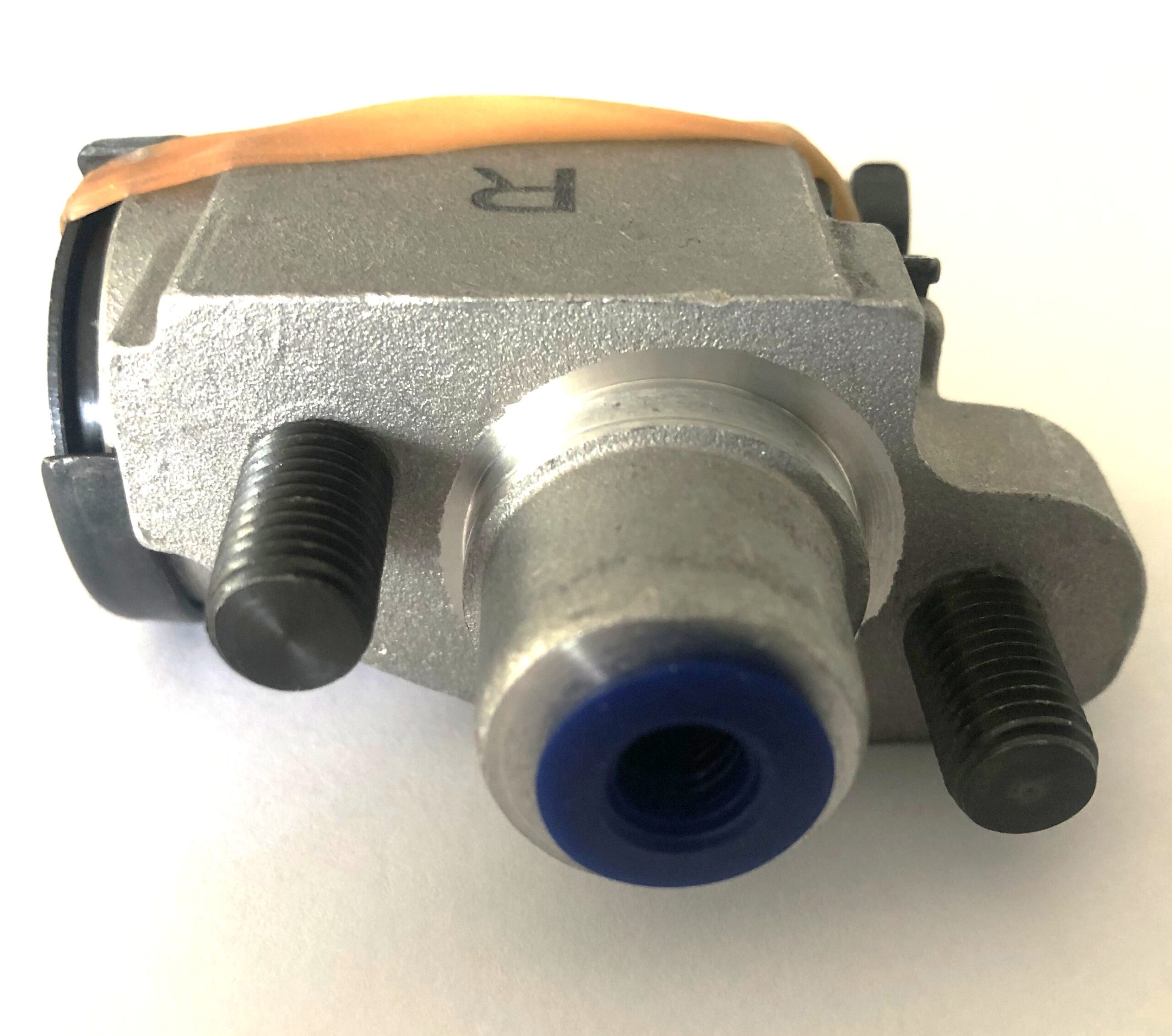 Front Brake Cylinder R/H – MM & Early Series II – FBK128A