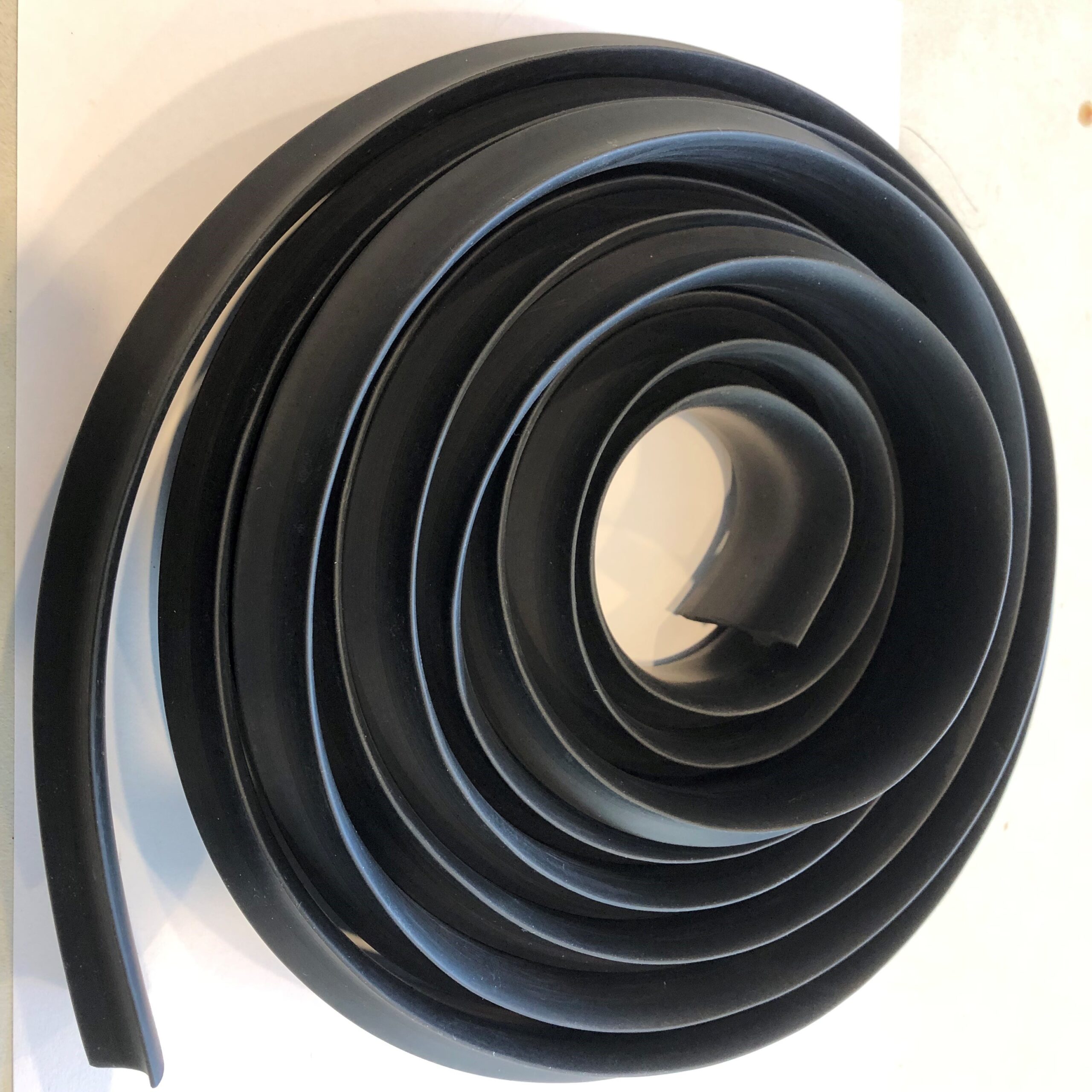 Cab Back To Floor Rubber Seal (Van & Pick Up) – RPV203